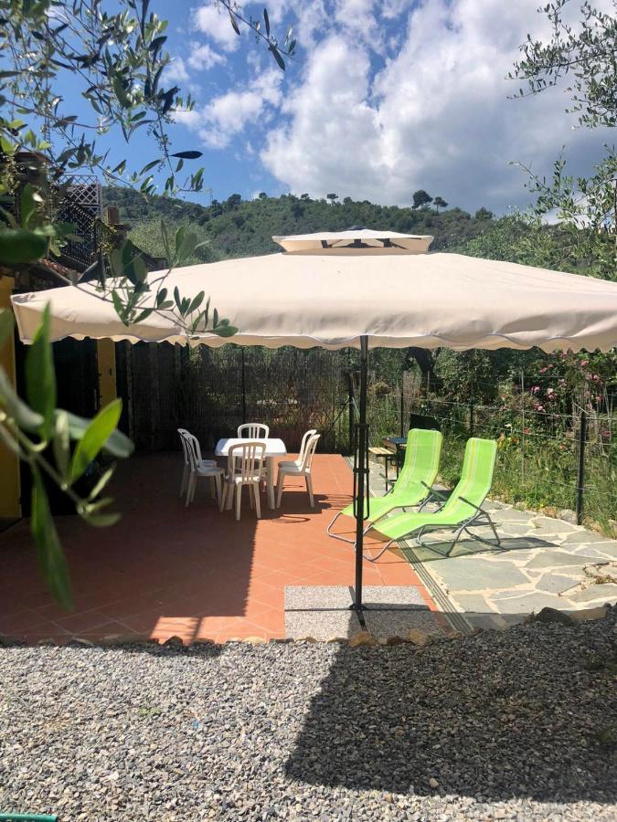 Ca Di Matti - Casa Oliva Diano Borello Esterno foto